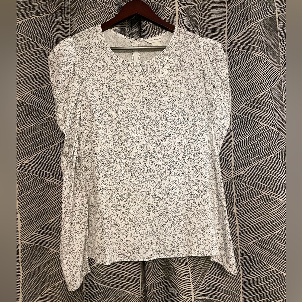 Club Monaco White and Black Floral Long Sleeve Blouse